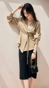 2023 Autumn new style Women's V-neck stylish long-sleeved shirt for ladies Specification image